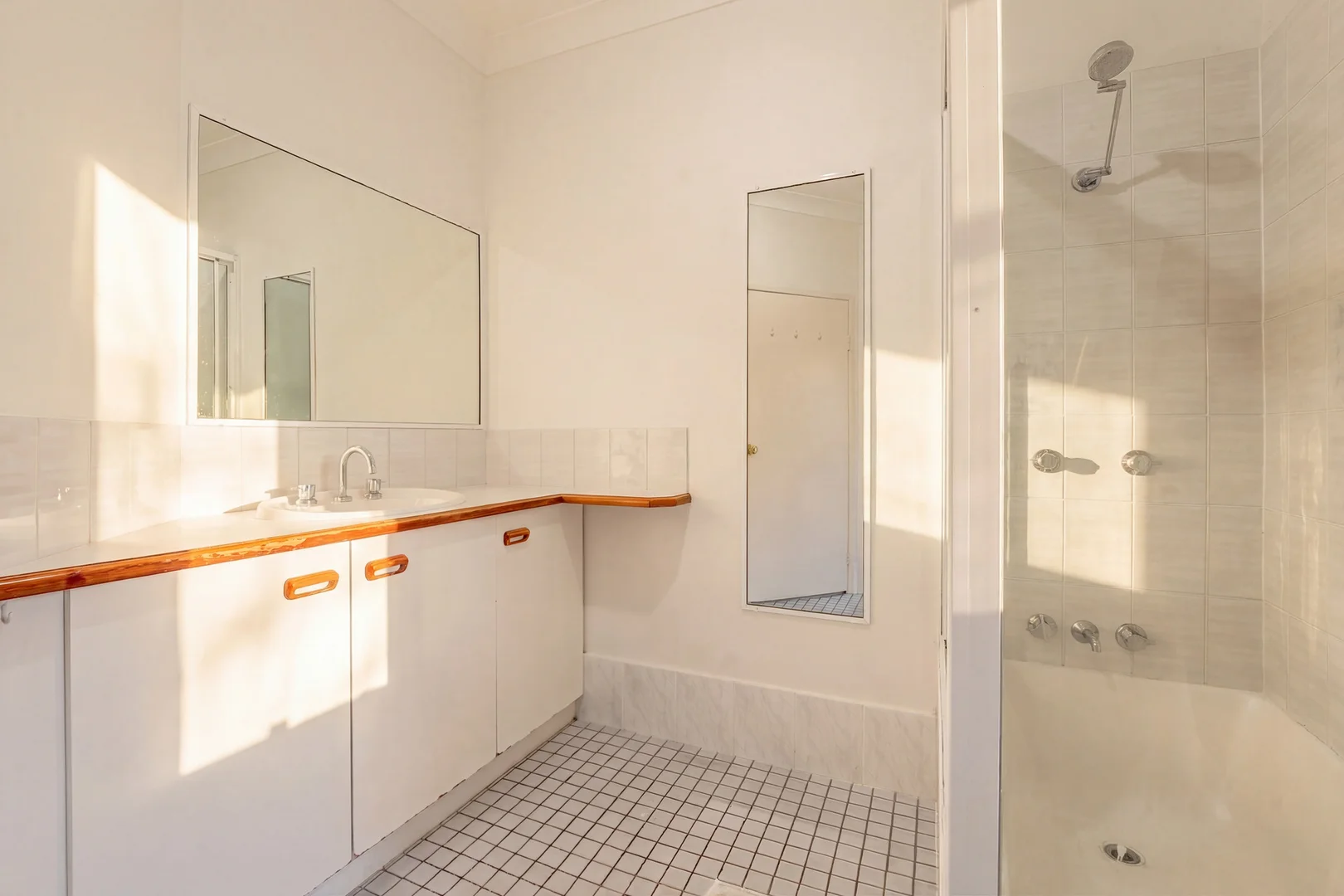 Additional image 11 of 6/30-32 Springfield Crescent, Manoora QLD 4870
