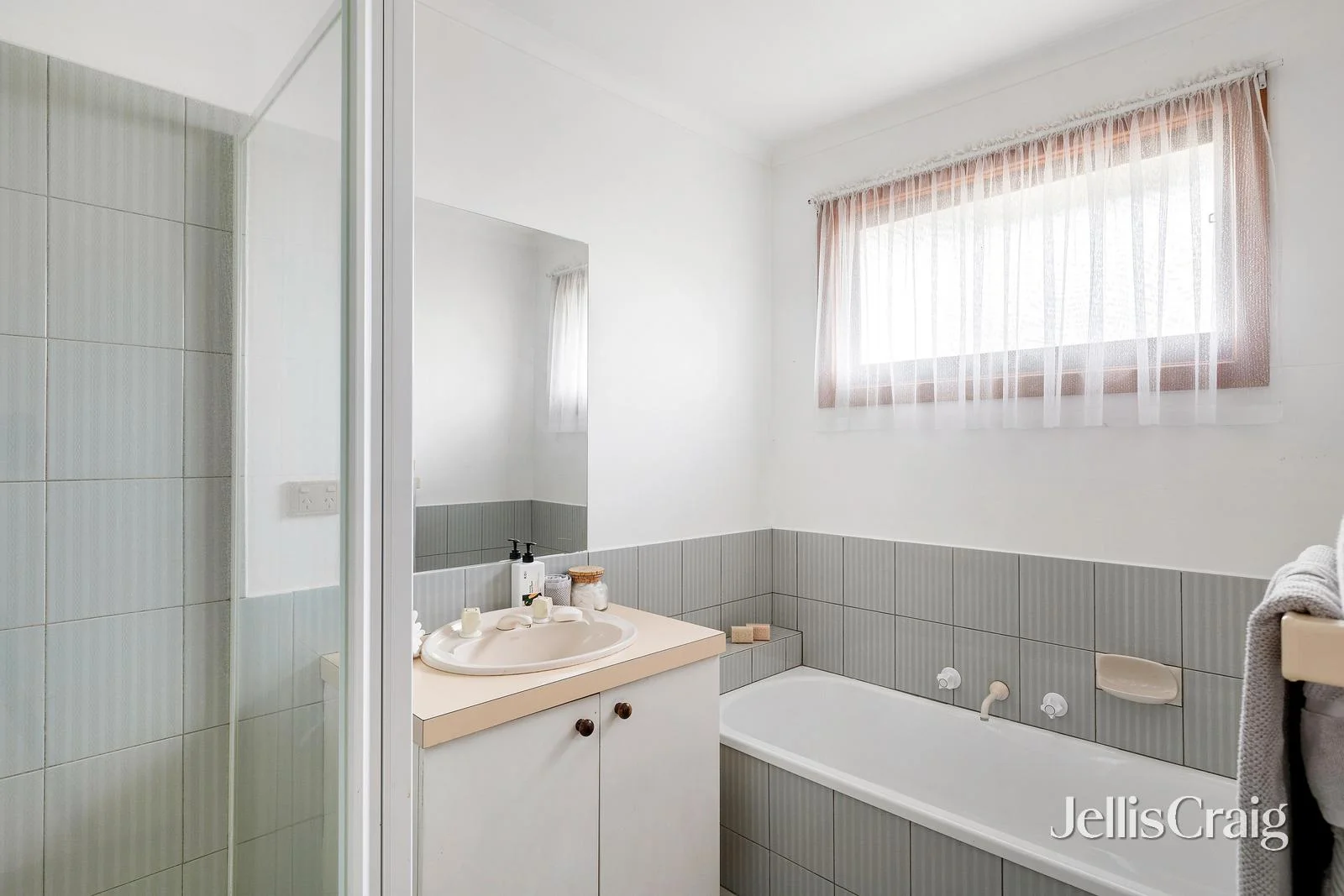 Additional image 15 of 6 Larool Avenue, St Helena VIC 3088