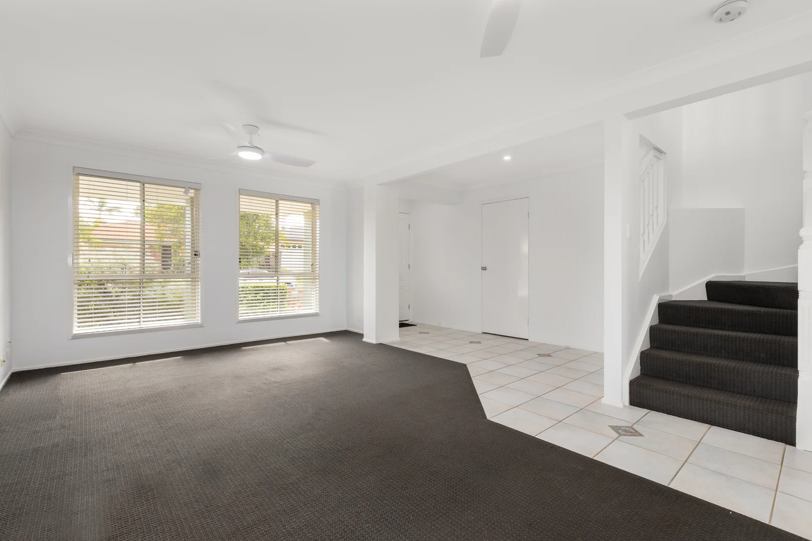 4 Joyce Crescent, Bracken Ridge QLD 4017 photo 2
