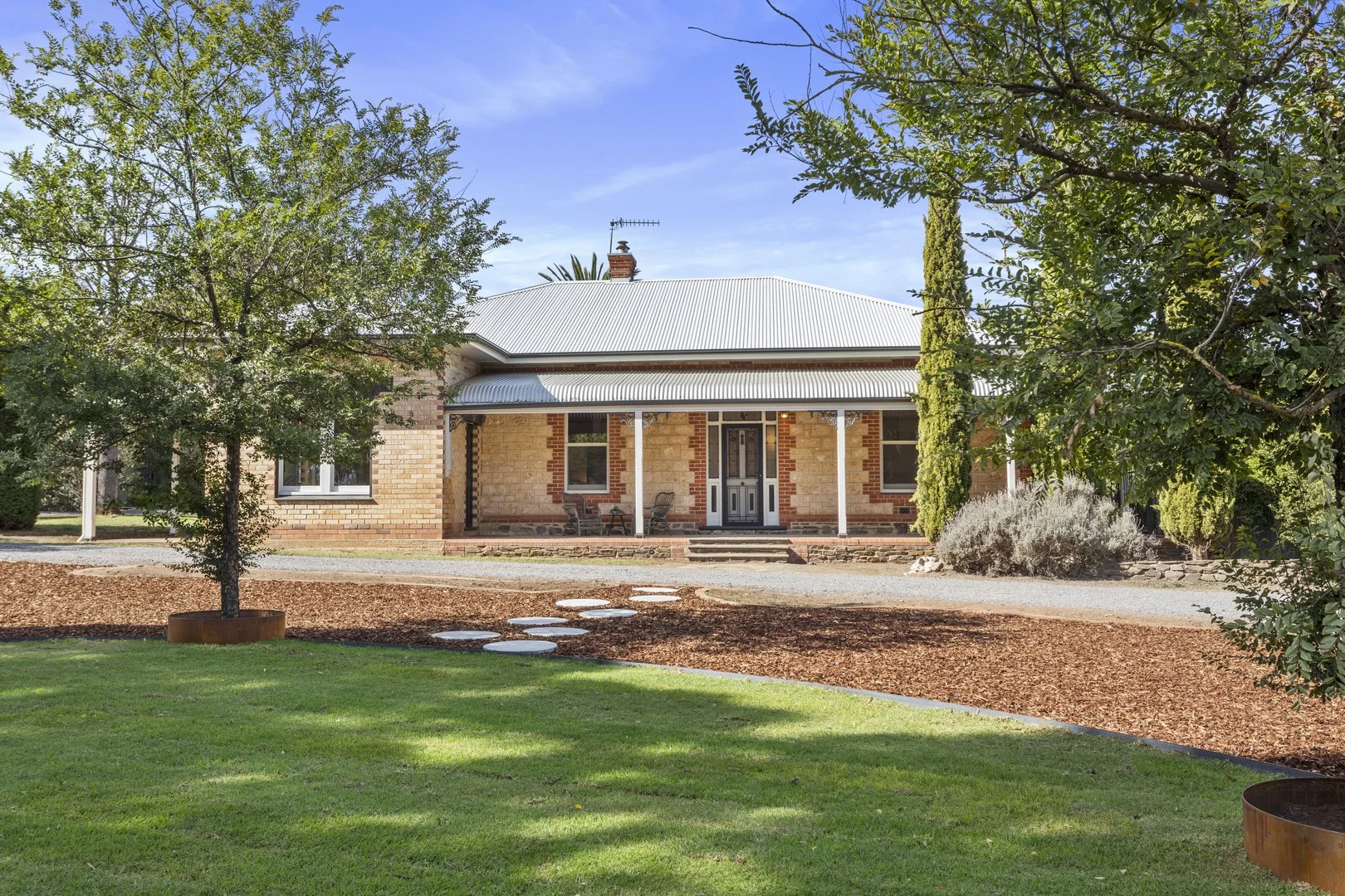 35-37 Adelaide Road, Strathalbyn SA 5255