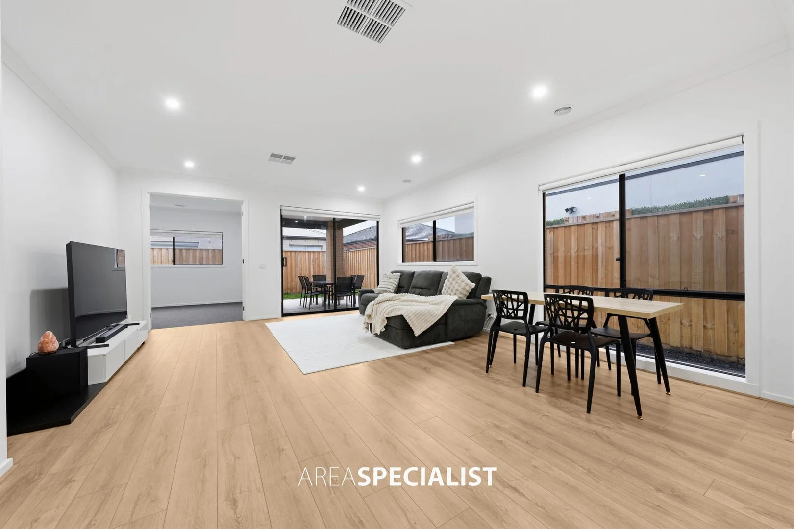 Additional image 7 of 18 Celevan Street, Clyde North VIC 3978