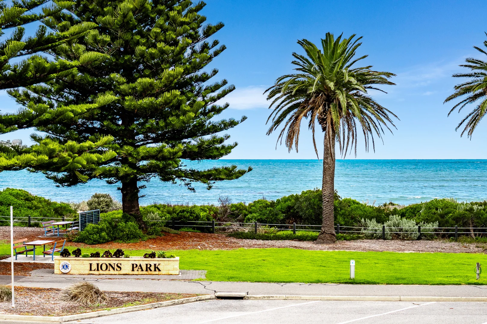Additional image 32 of Unit 8/22 Esplanade, Victor Harbor SA 5211