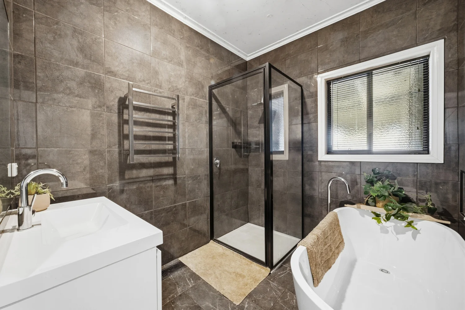 23 Gourlay Street, Shepparton VIC 3630 photo 5