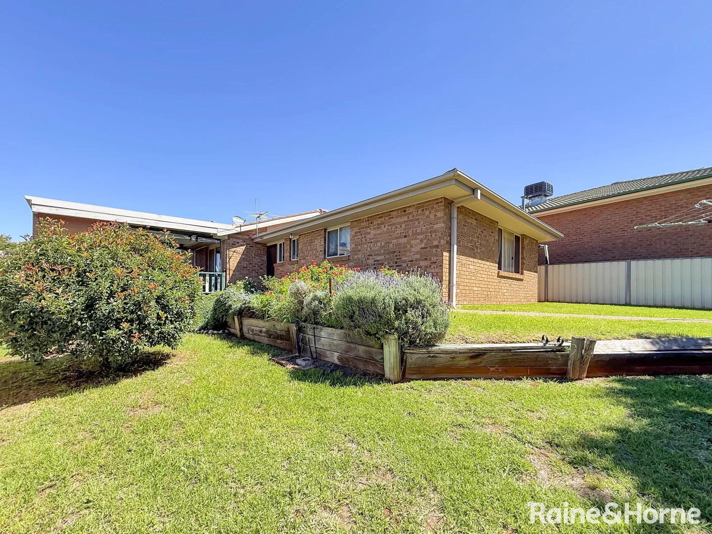 Additional image 12 of 15 Hargreaves Crescent, Young NSW 2594