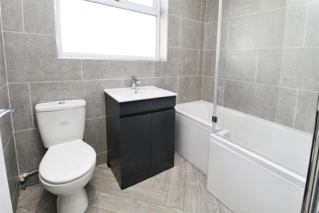 Additional image 4 of Markfield Avenue, Low Moor, Bradford, BD12 0UL