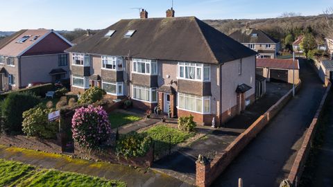 Hendy Close, Derwen Fawr, Swansea SA2