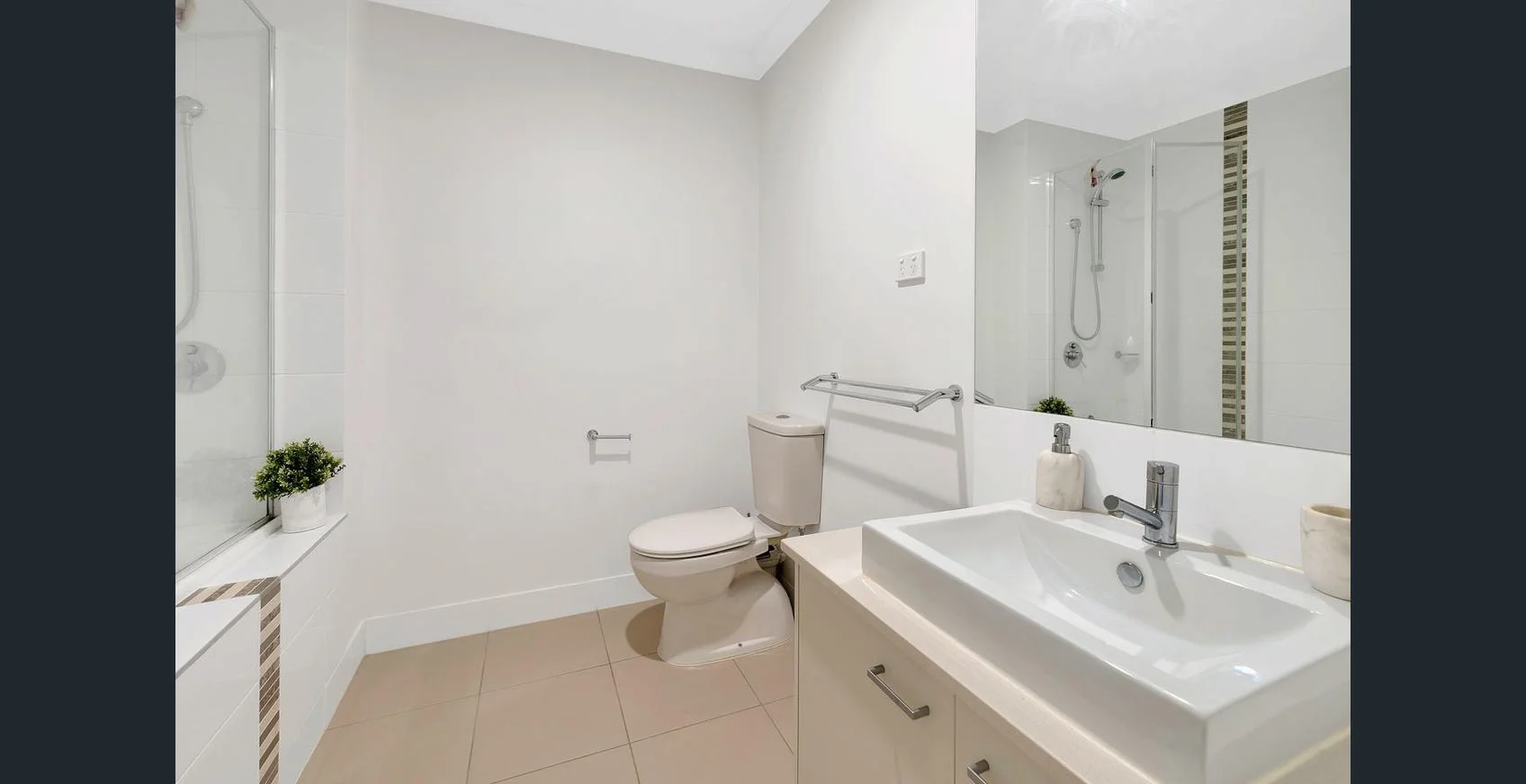Additional image 8 of 4/37 Azure Way, Hope Island QLD 4212