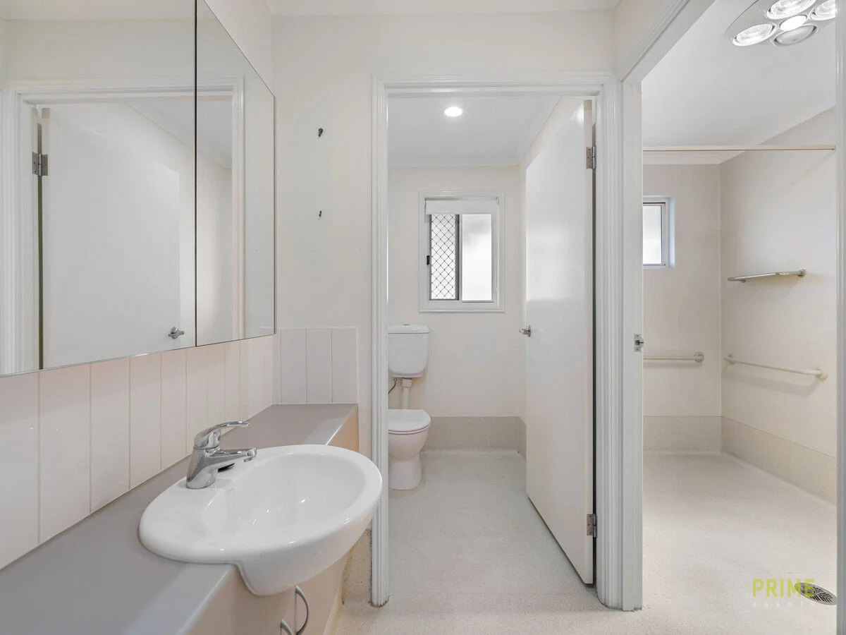 Additional image 11 of Villa 301/74-98 Emerald Park Way, Urangan QLD 4655