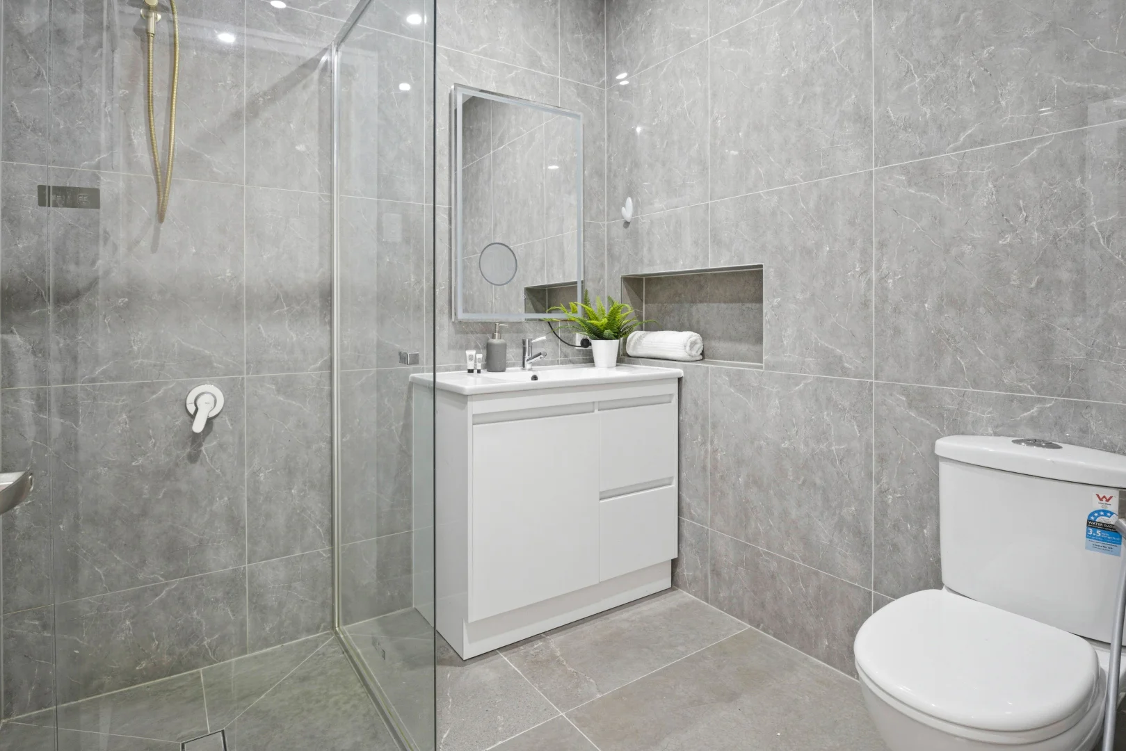 Additional image 11 of 11 Gibson Crescent, Holland Park QLD 4121
