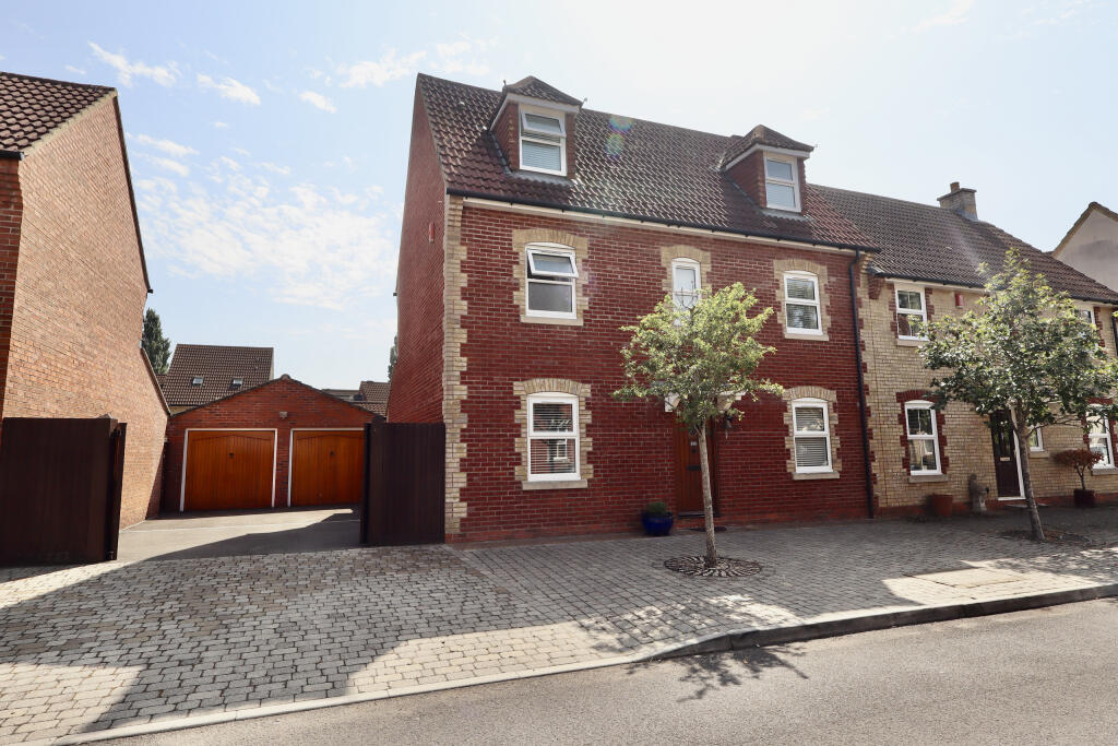 Osmond Drive, Wells
