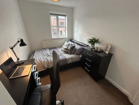 Peveril Street, Nottingham NG7, Room to rent