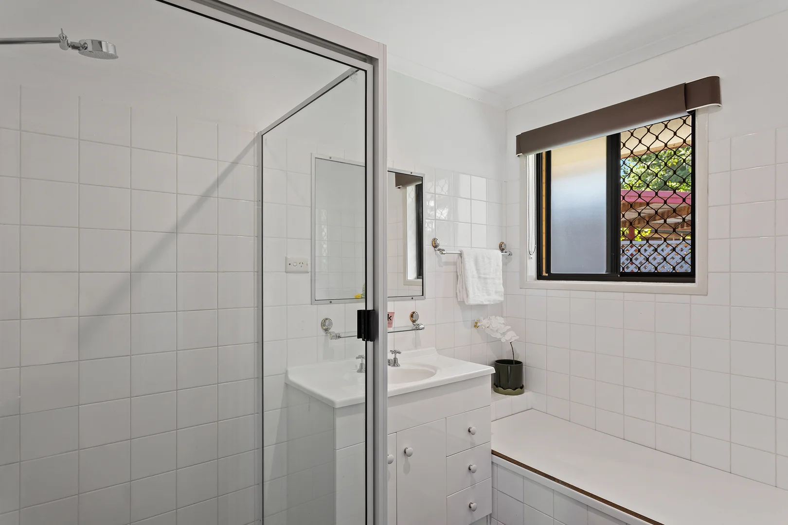Additional image 9 of 4 Meadow Court, Centenary Heights QLD 4350