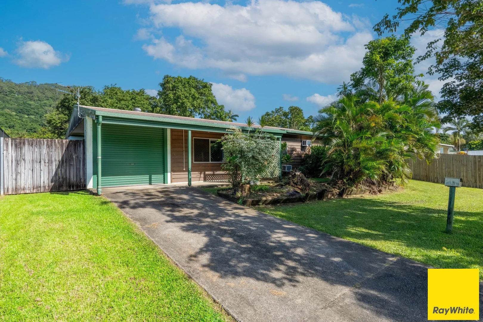 27 Ramsey Drive, Kanimbla QLD 4870