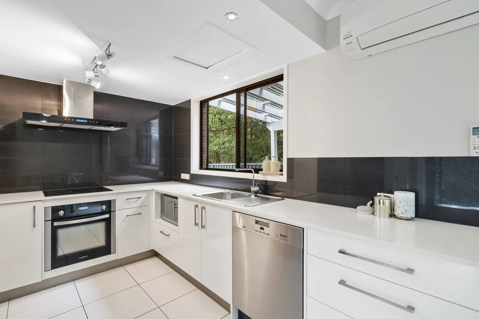 1G/67 Nerang Street, Nerang QLD 4211