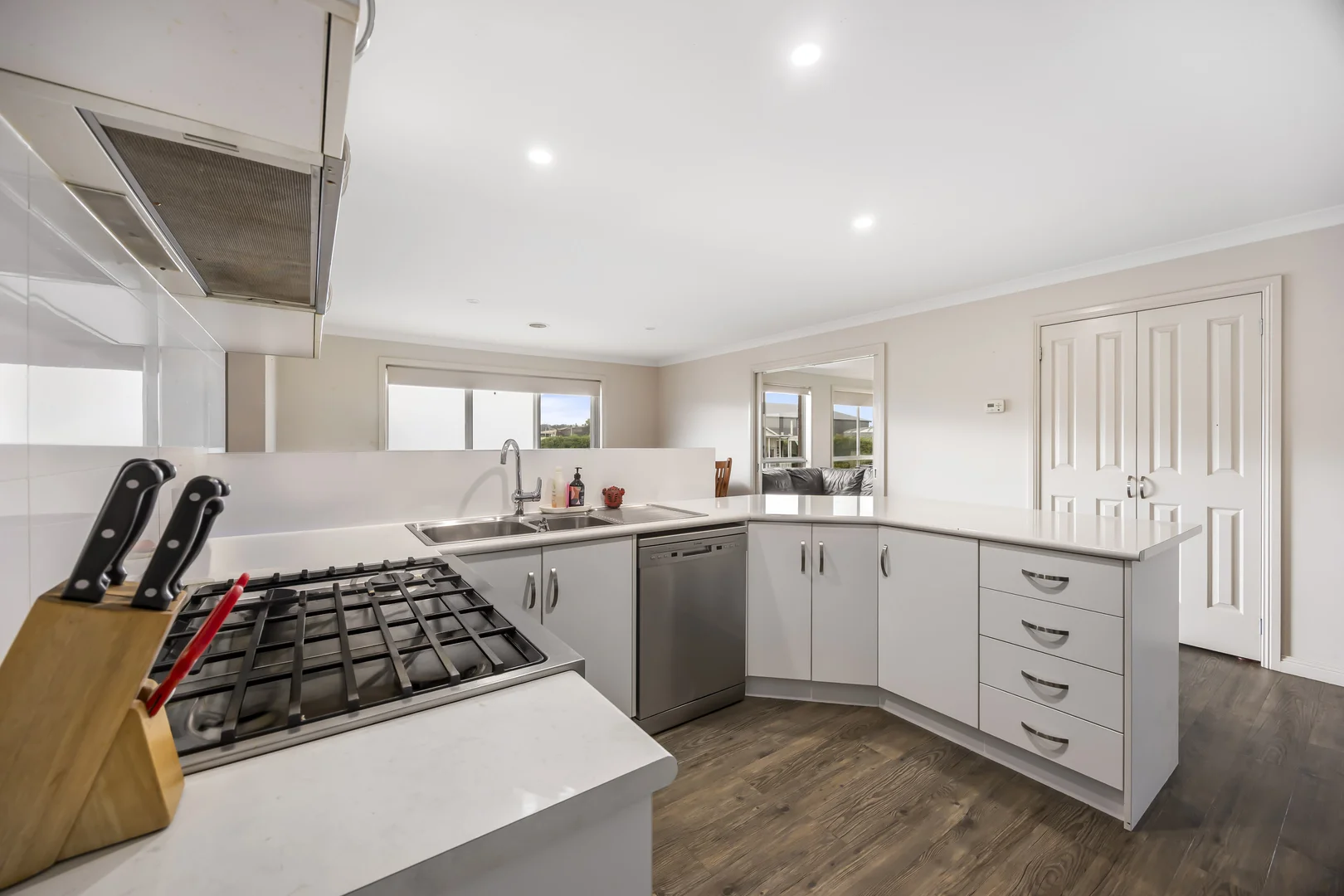 12 Westcliffe Crescent, Sebastopol VIC 3356 photo 5