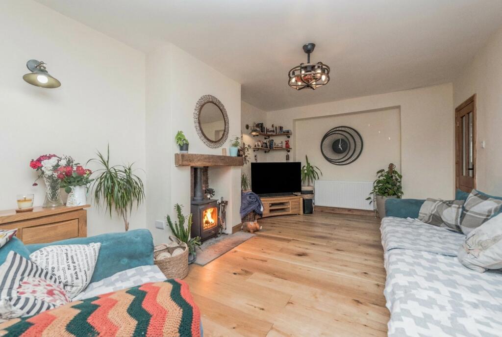 Additional image 3 of Elm Grove, Gomersal, Cleckheaton, West Yorkshire, BD19