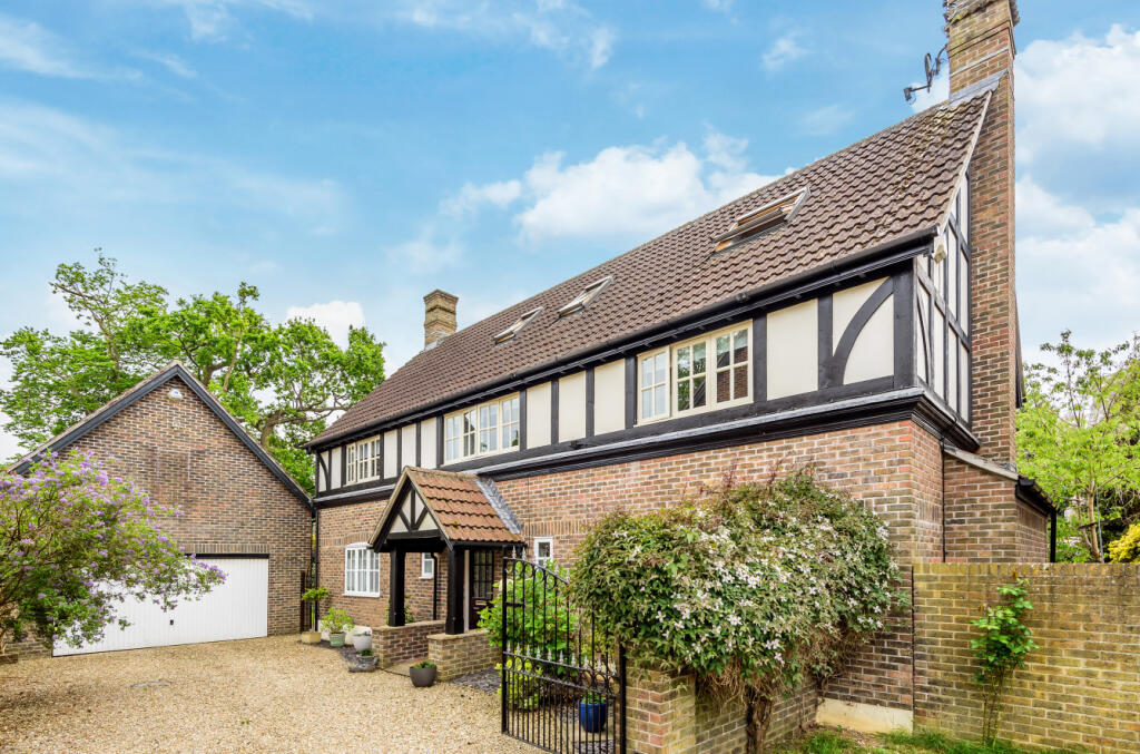 Oakridge Park, Yeovil, Somerset, BA21