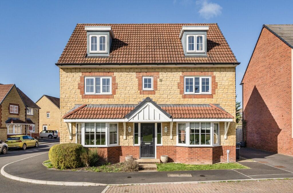 Kingfisher Road, Evercreech, Somerset, BA4 6AN