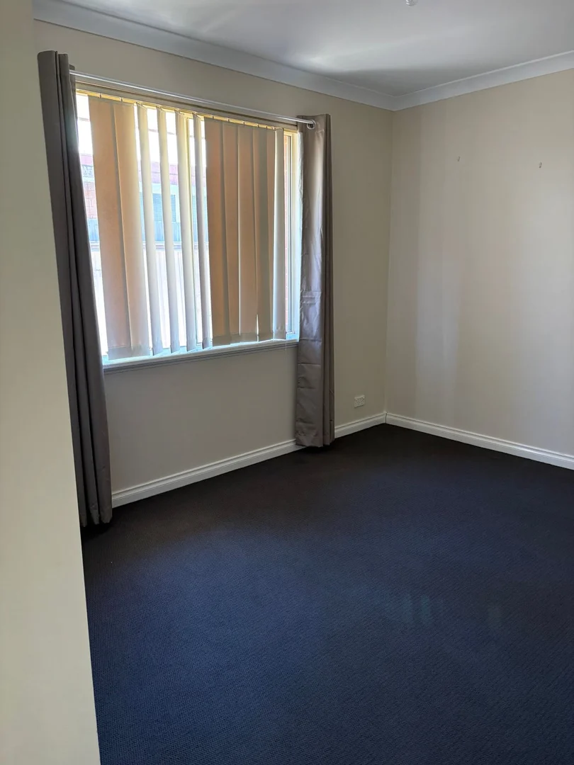 Additional image 7 of 207C Hare Street, West Lamington WA 6430