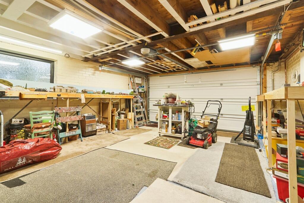 Additional image 6 of Longwood Avenue, Bingley