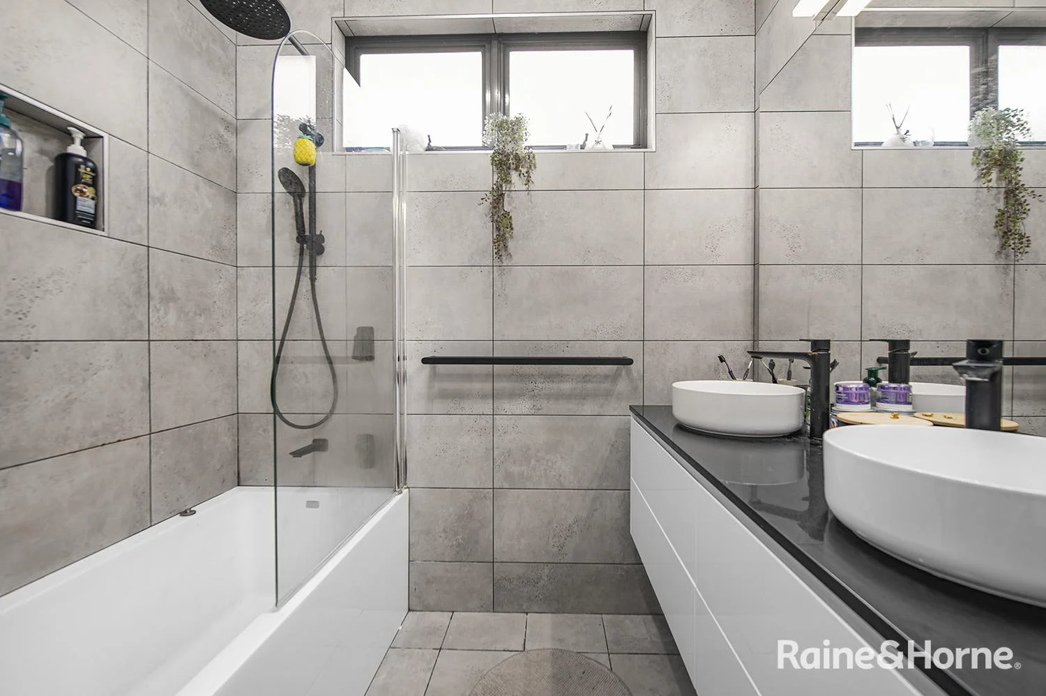 Additional image 4 of 24 Kananook Crescent, Belmont North NSW 2280