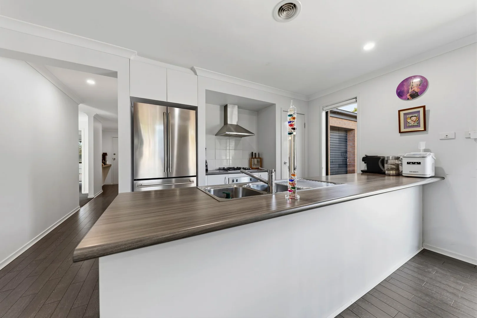 22 St Clair Avenue, Cranbourne West VIC 3977 photo 3