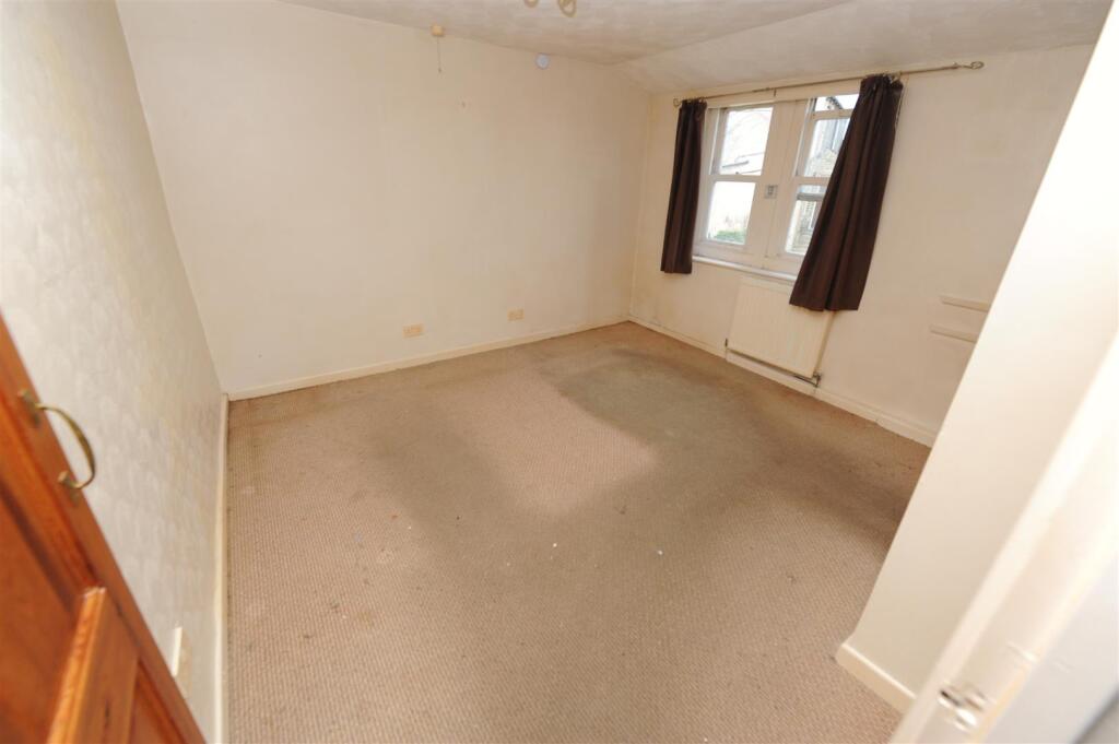 Additional image 6 of Greenfield Lane, Idle, Bradford