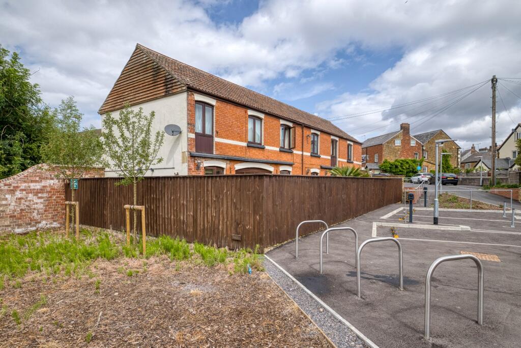 Additional image 3 of Horsepond Courtyard, The Triangle, Castle Cary, Somerset, BA7