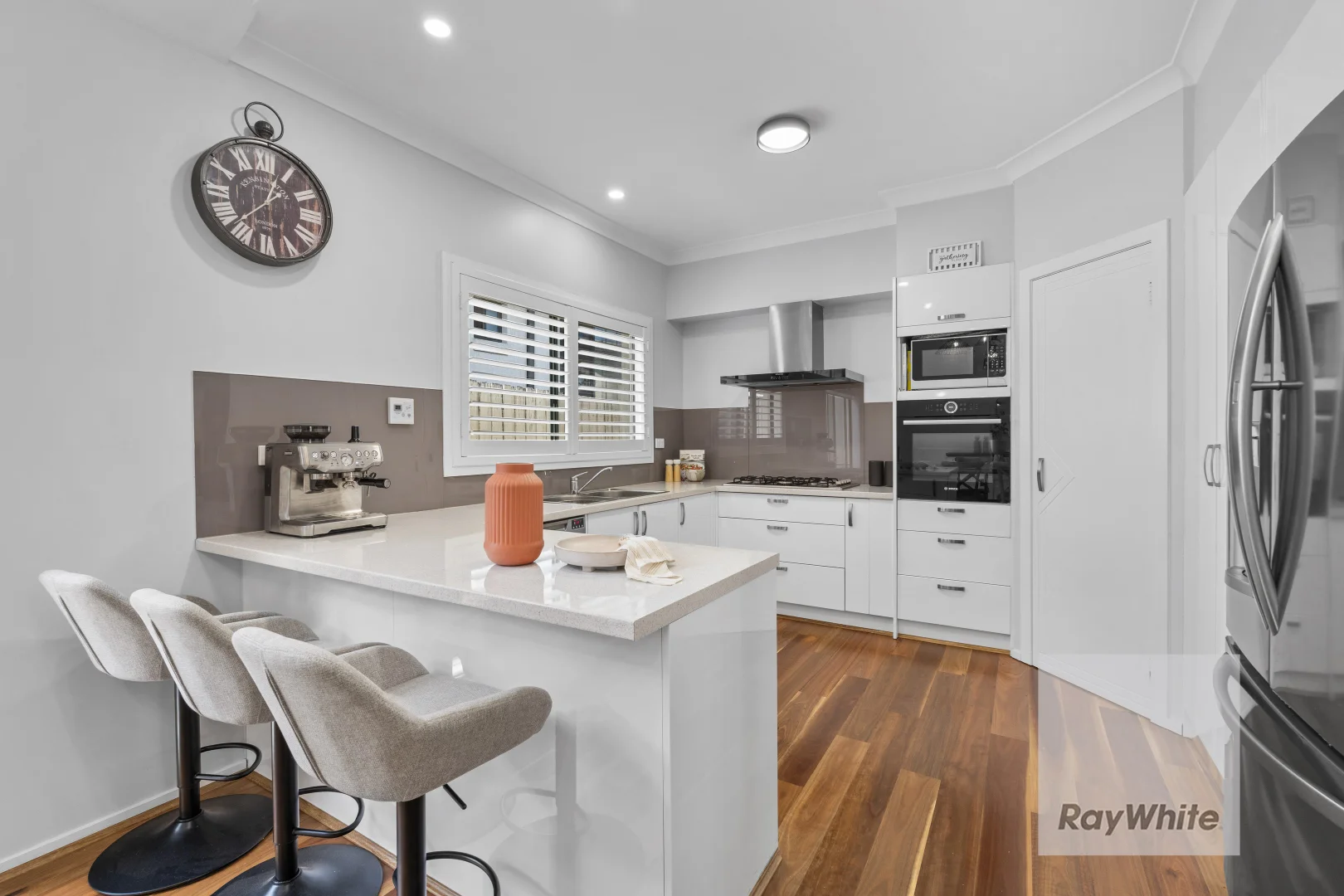 Additional image 5 of 48 Grevillia Drive, Mill Park VIC 3082