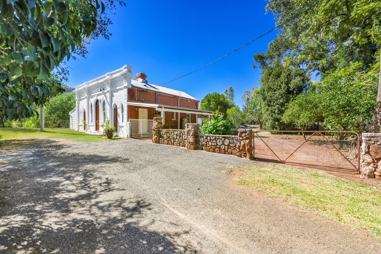 2A King George V Avenue, Tamworth NSW 2340