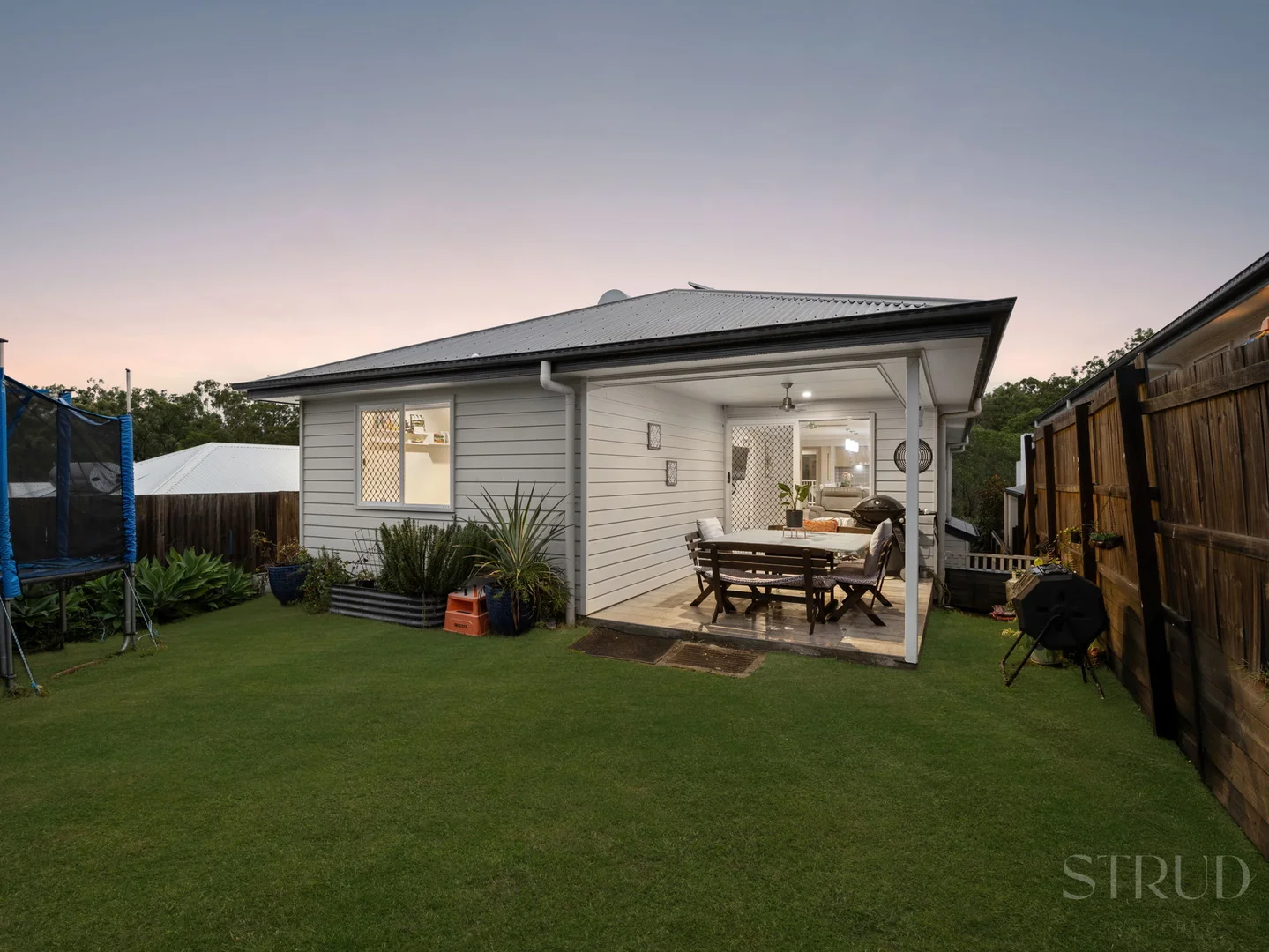 25 Aberdeen Circuit, Spring Mountain QLD 4300 photo 2