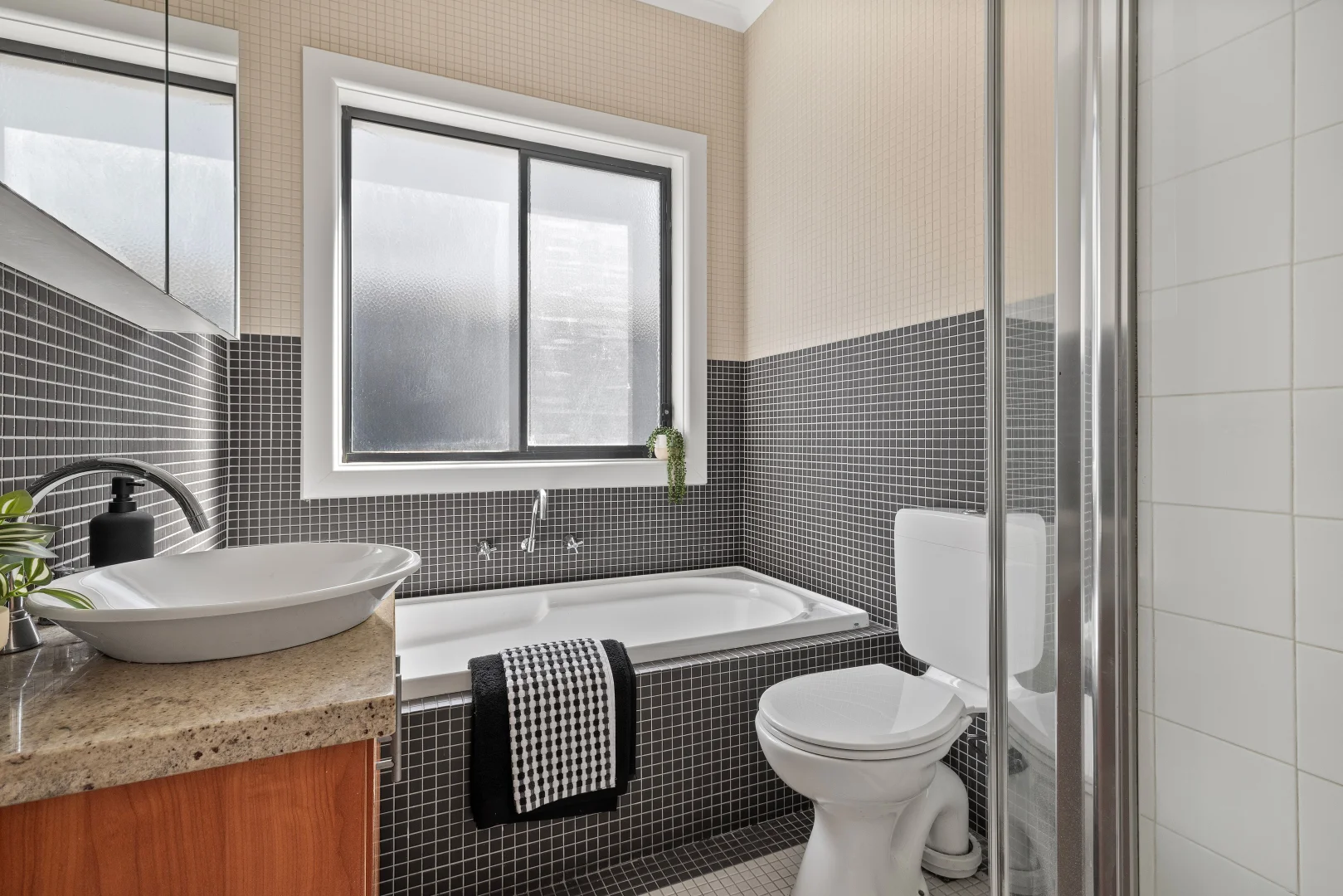 Additional image 7 of 1/1 Furzer Street, Preston VIC 3072