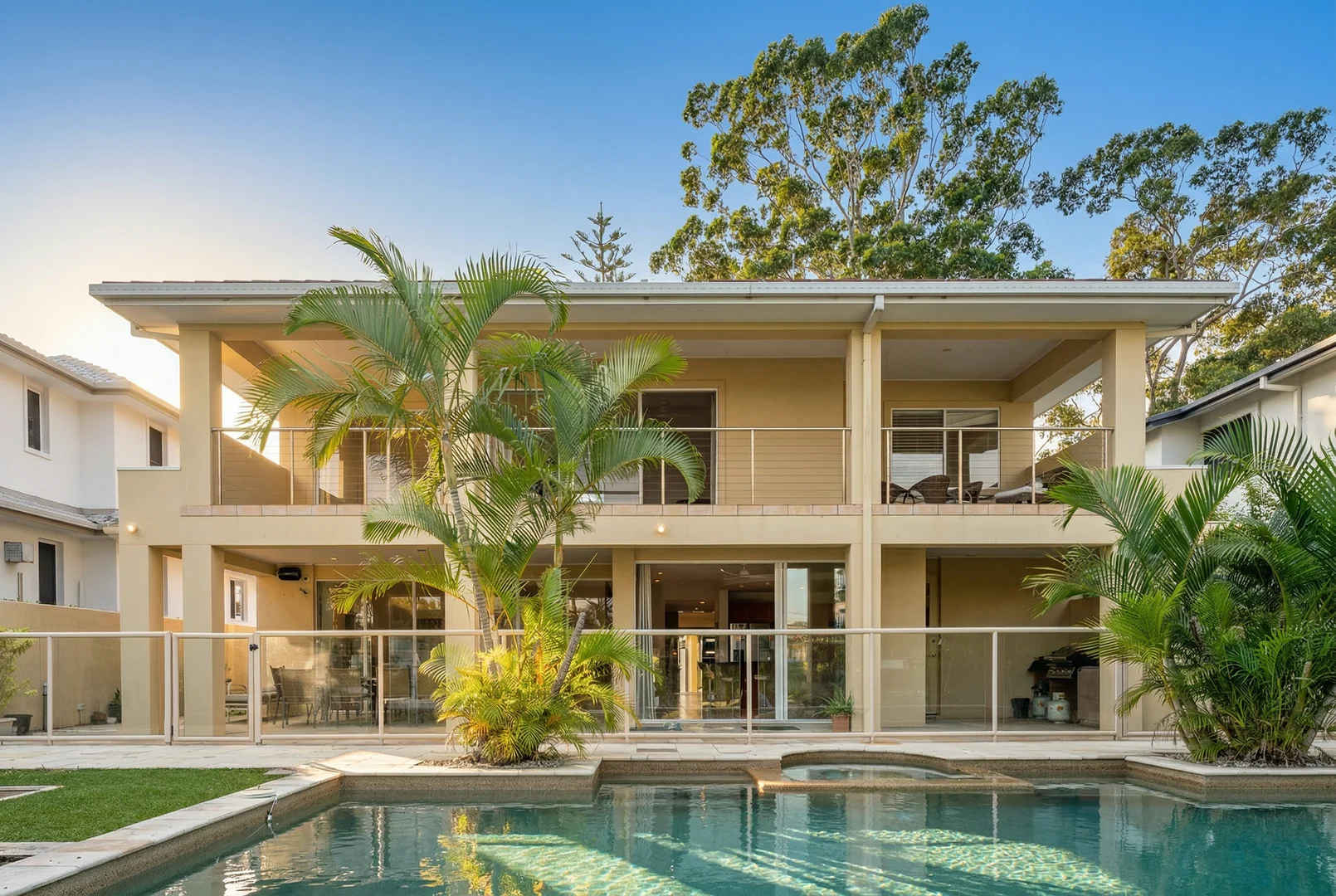 Additional image 2 of 52 Moana Park Avenue, Broadbeach Waters QLD 4218