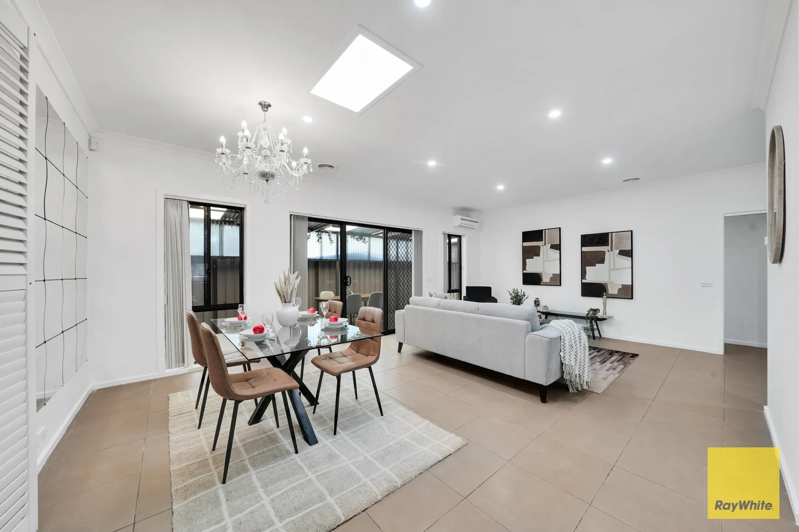 Additional image 5 of 28 Ironbark Grove, Burnside Heights VIC 3023