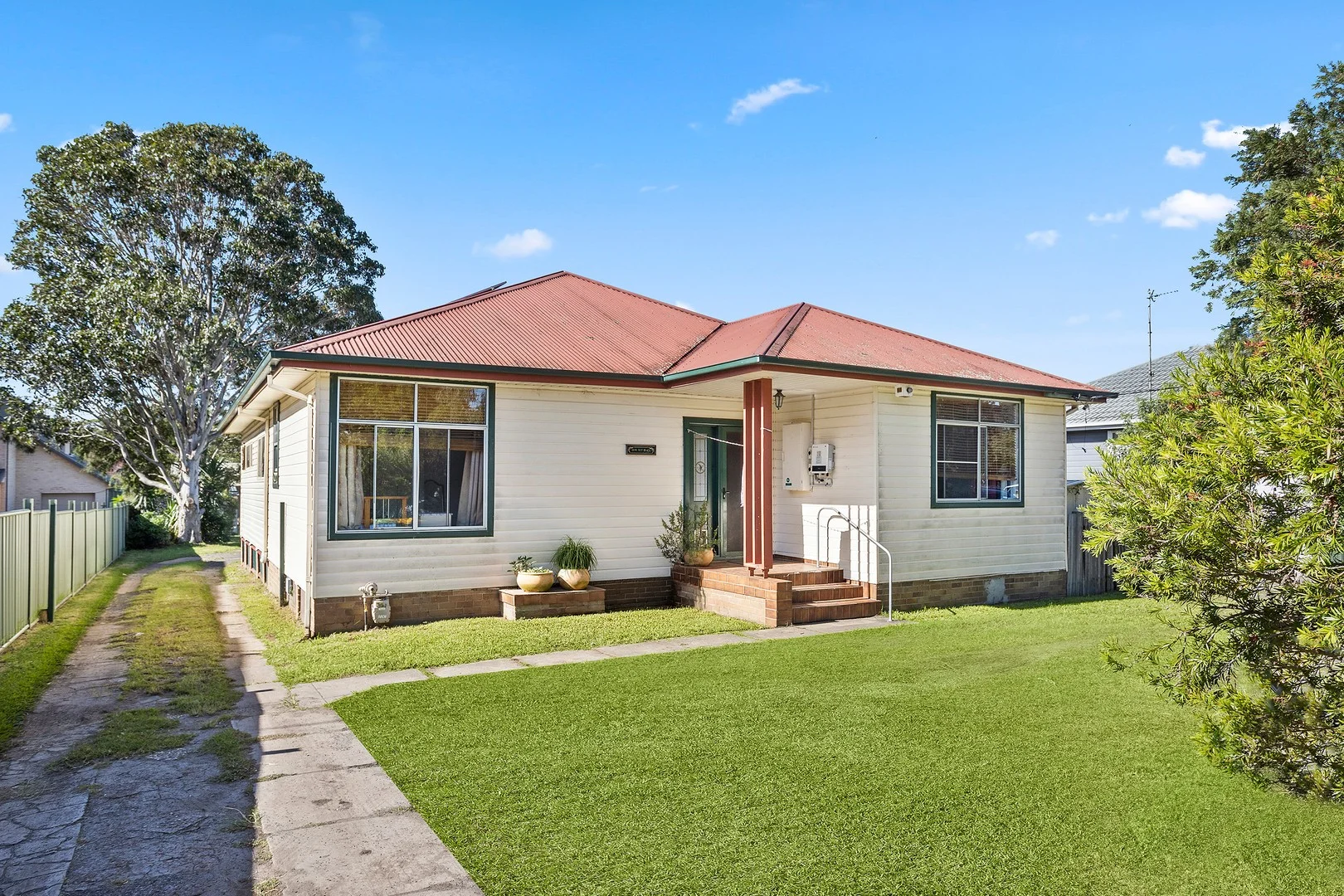23 Tannery Street, Unanderra NSW 2526