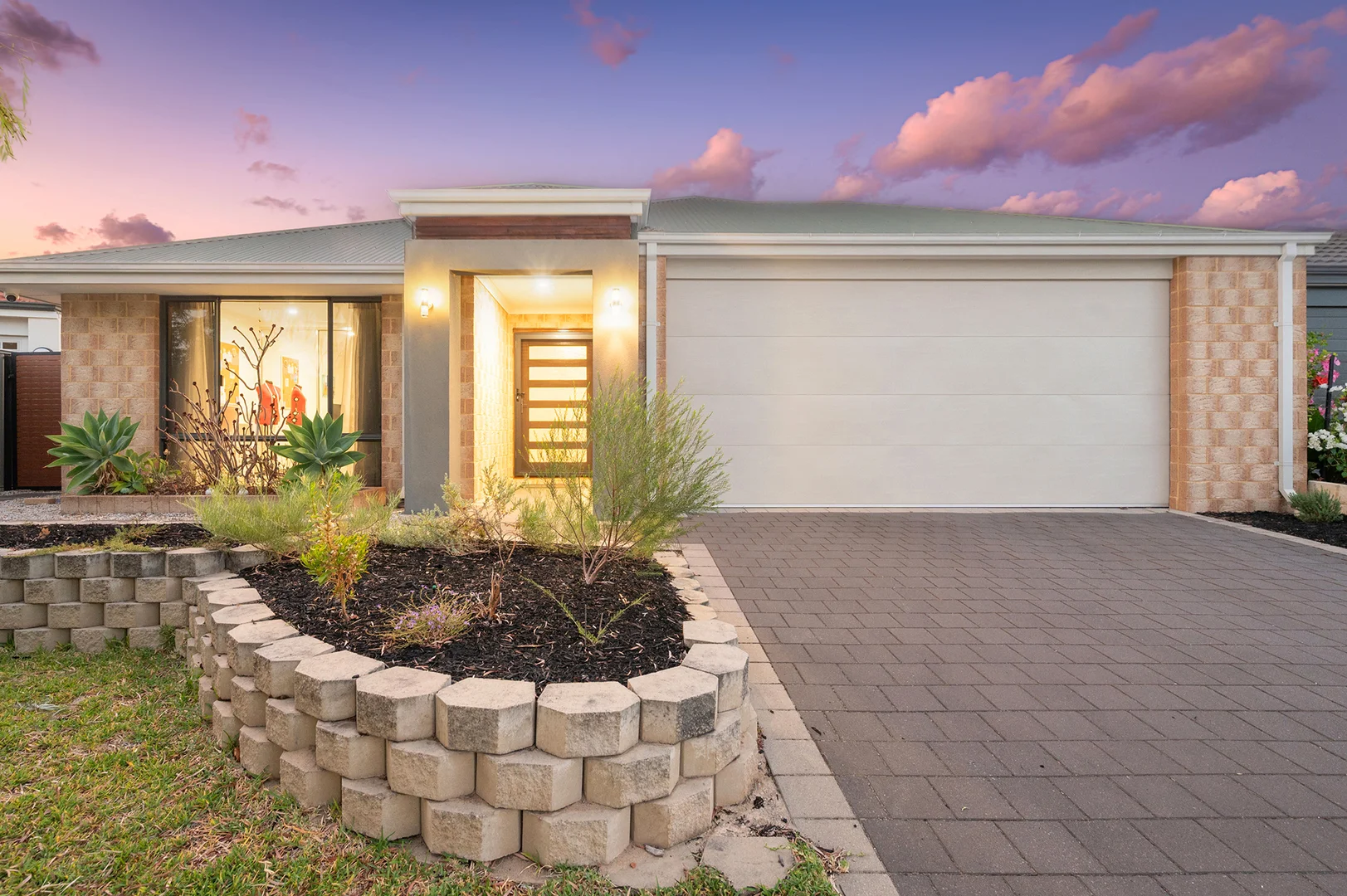 25 Leroy Way, Piara Waters WA 6112 photo 2