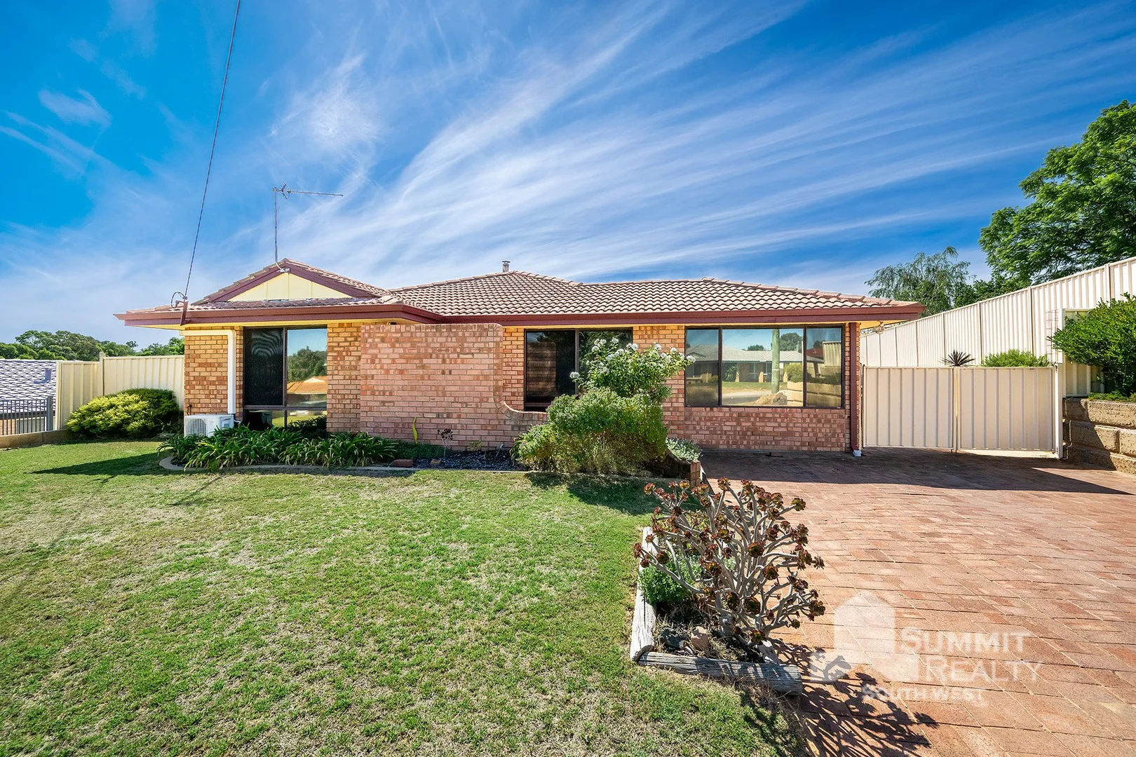 14 Littlefair Drive, Withers WA 6230