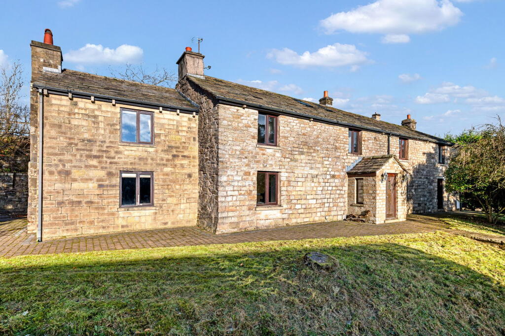 Sliven Clod Road, Rossendale, BB4 8UG