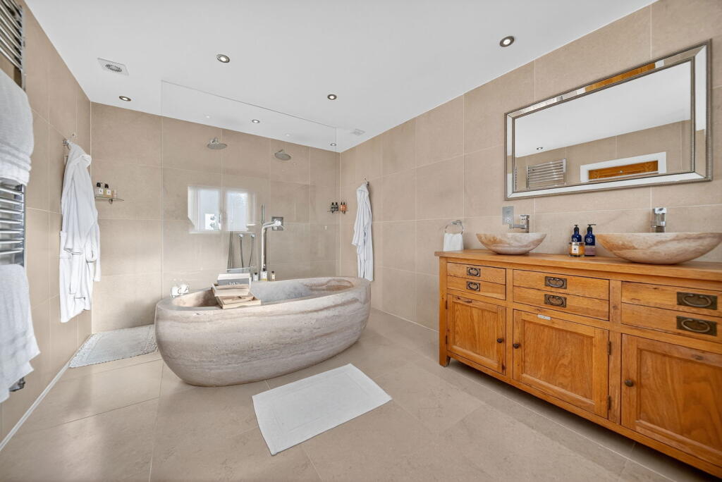 Additional image 17 of Orchard House, off Bradford Road, Birkenshaw, BD11