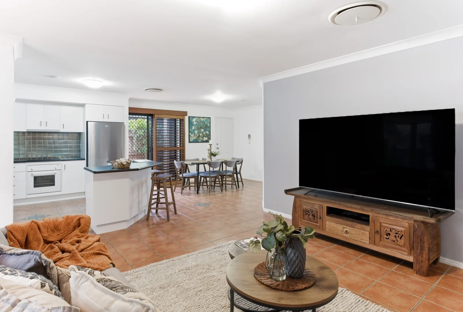 Additional image 3 of 26 Estate Place, Holland Park West QLD 4121