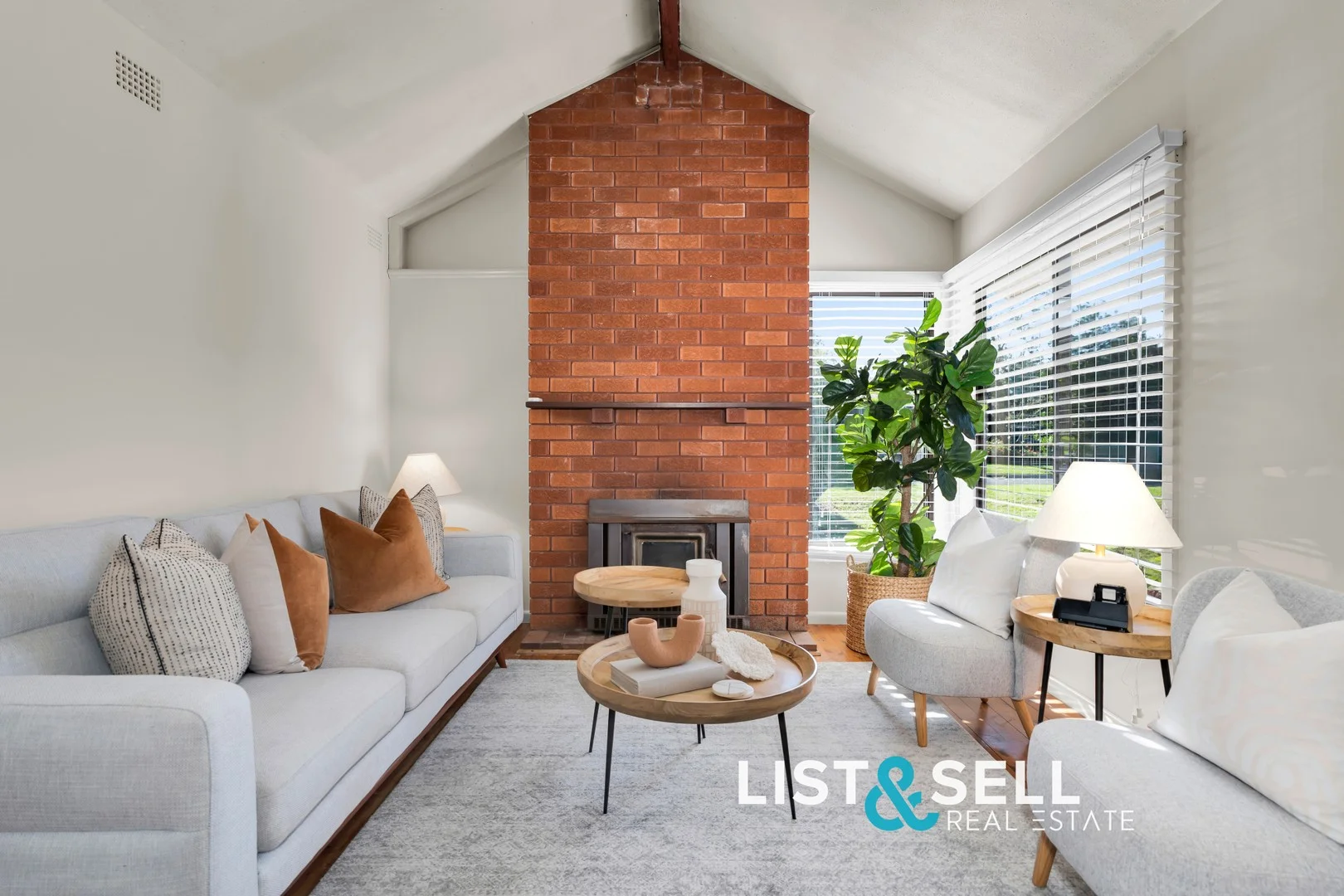 35 Canberra Crescent, Campbelltown NSW 2560