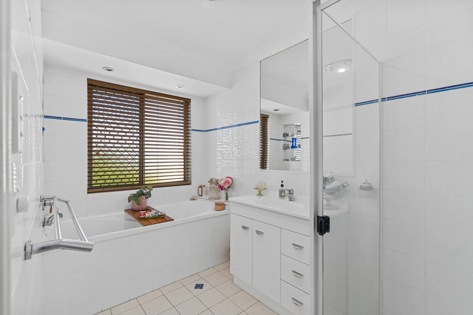 Additional image 16 of 5 Oak Hill Crescent, Parkwood QLD 4214