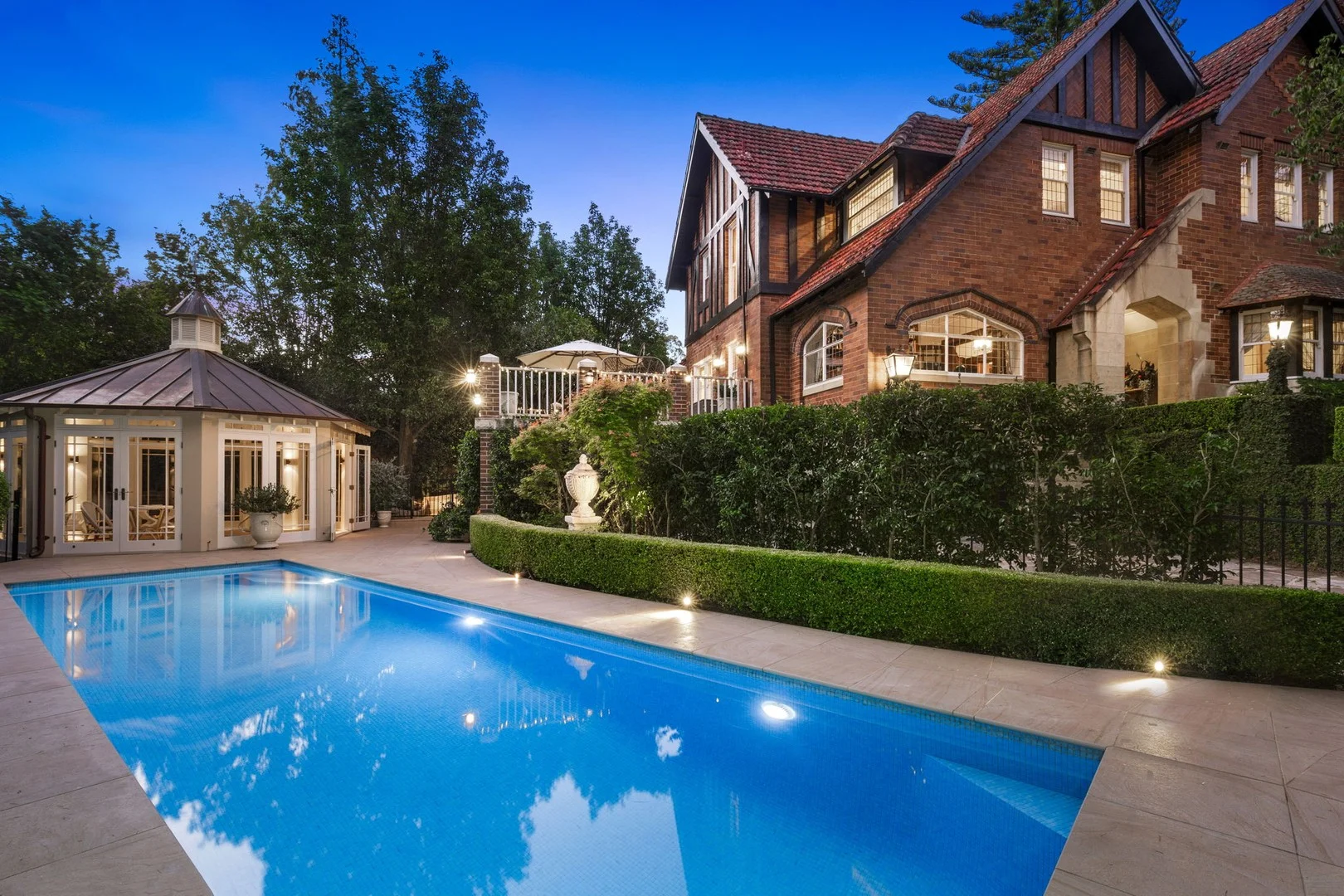 6 Pibrac Avenue, Warrawee NSW 2074