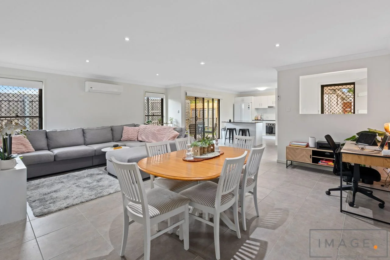 103 Reif Street, Flinders View QLD 4305 photo 2