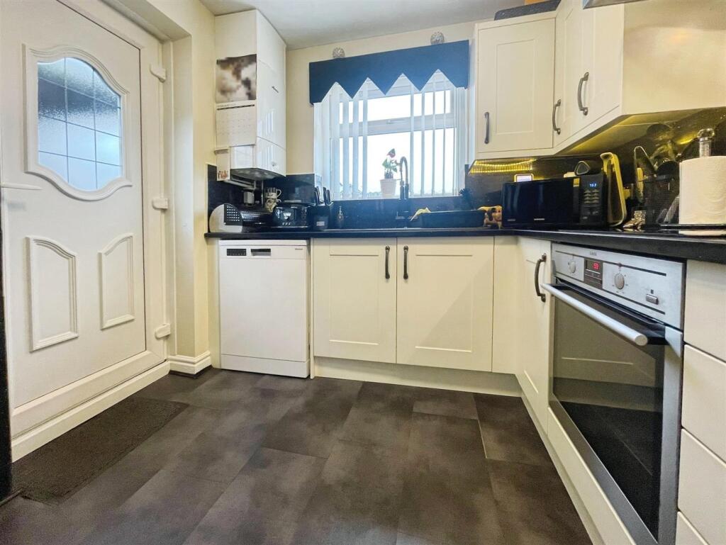 Additional image 7 of Wellington Road Bradford, BD2 3AU