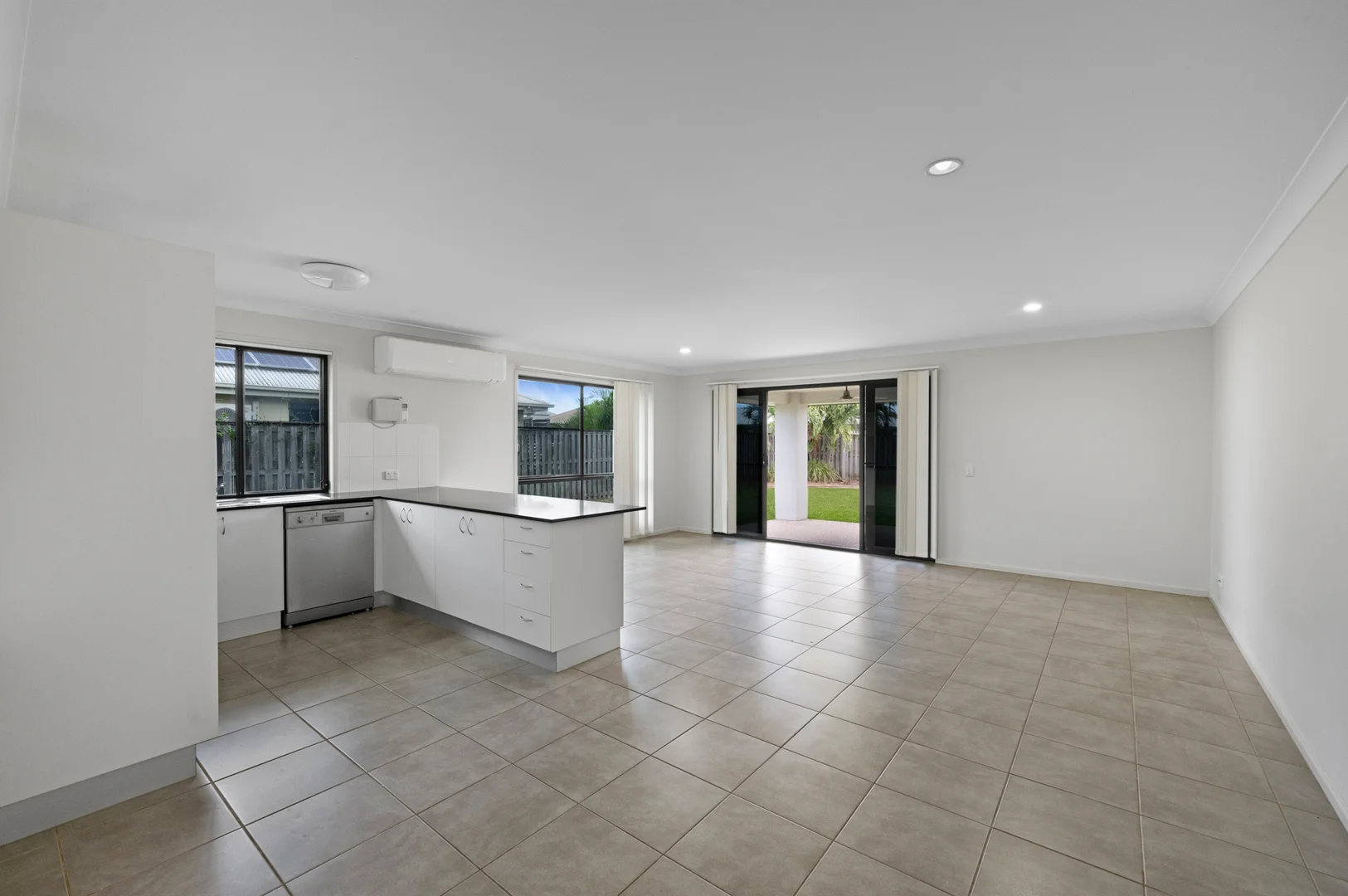 Additional image 3 of 51 Schooner Avenue, Shoal Point QLD 4750