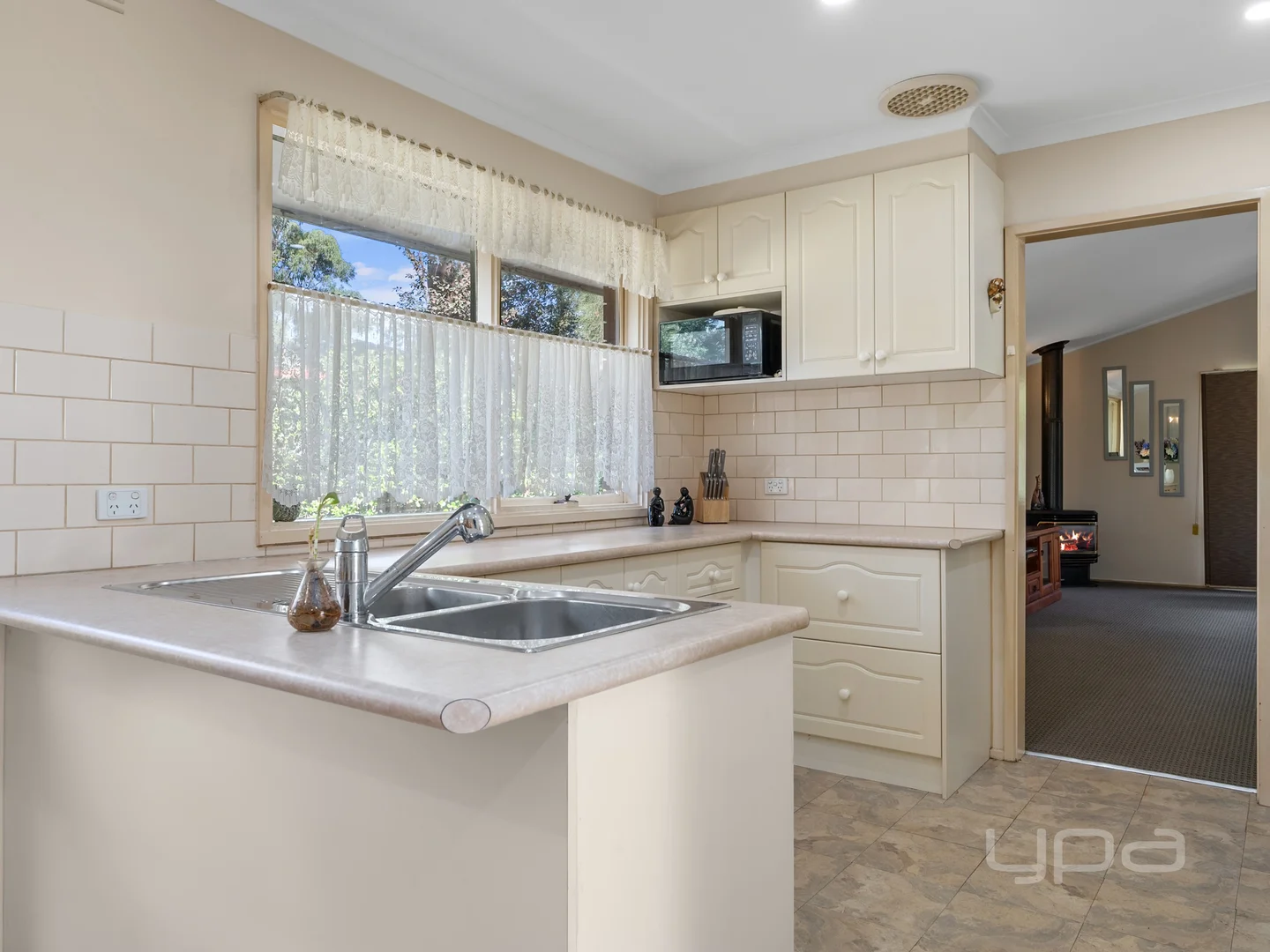 Additional image 6 of 3 Kilmuir Place, Melton West VIC 3337