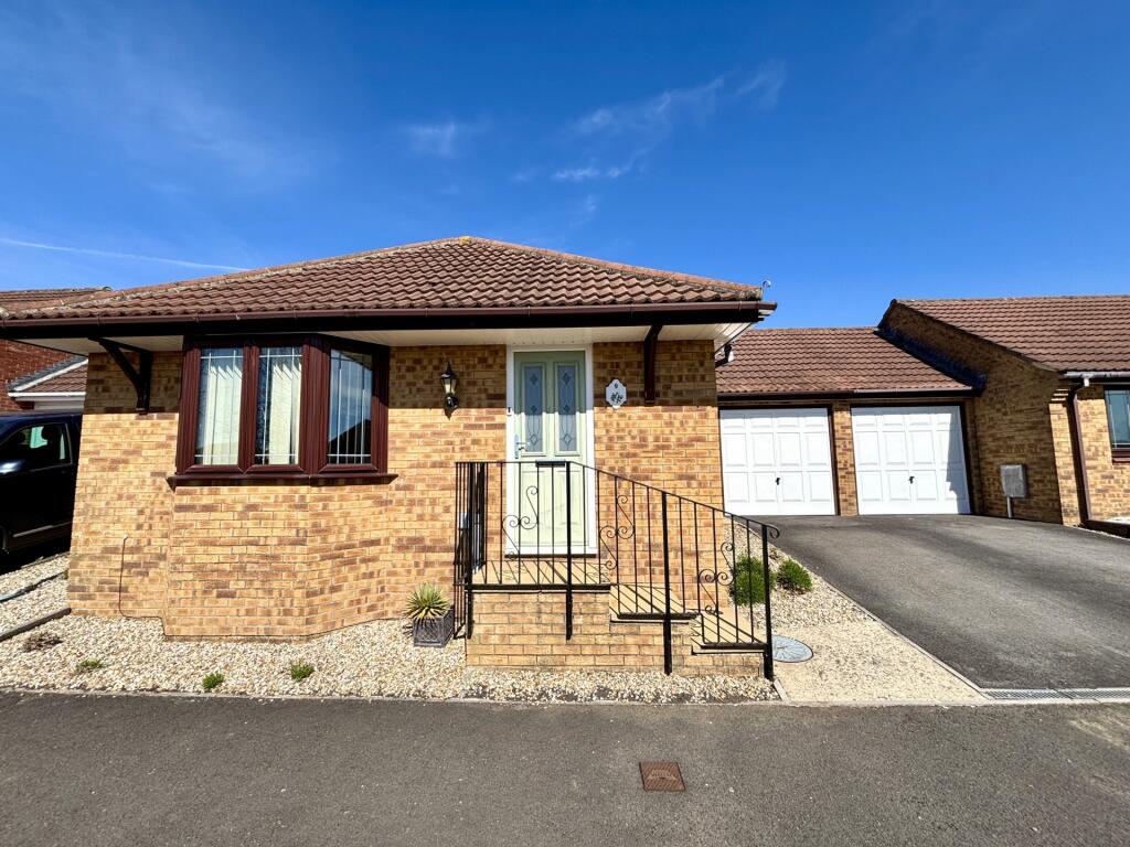 Sandlewood Close, Yeovil, BA21