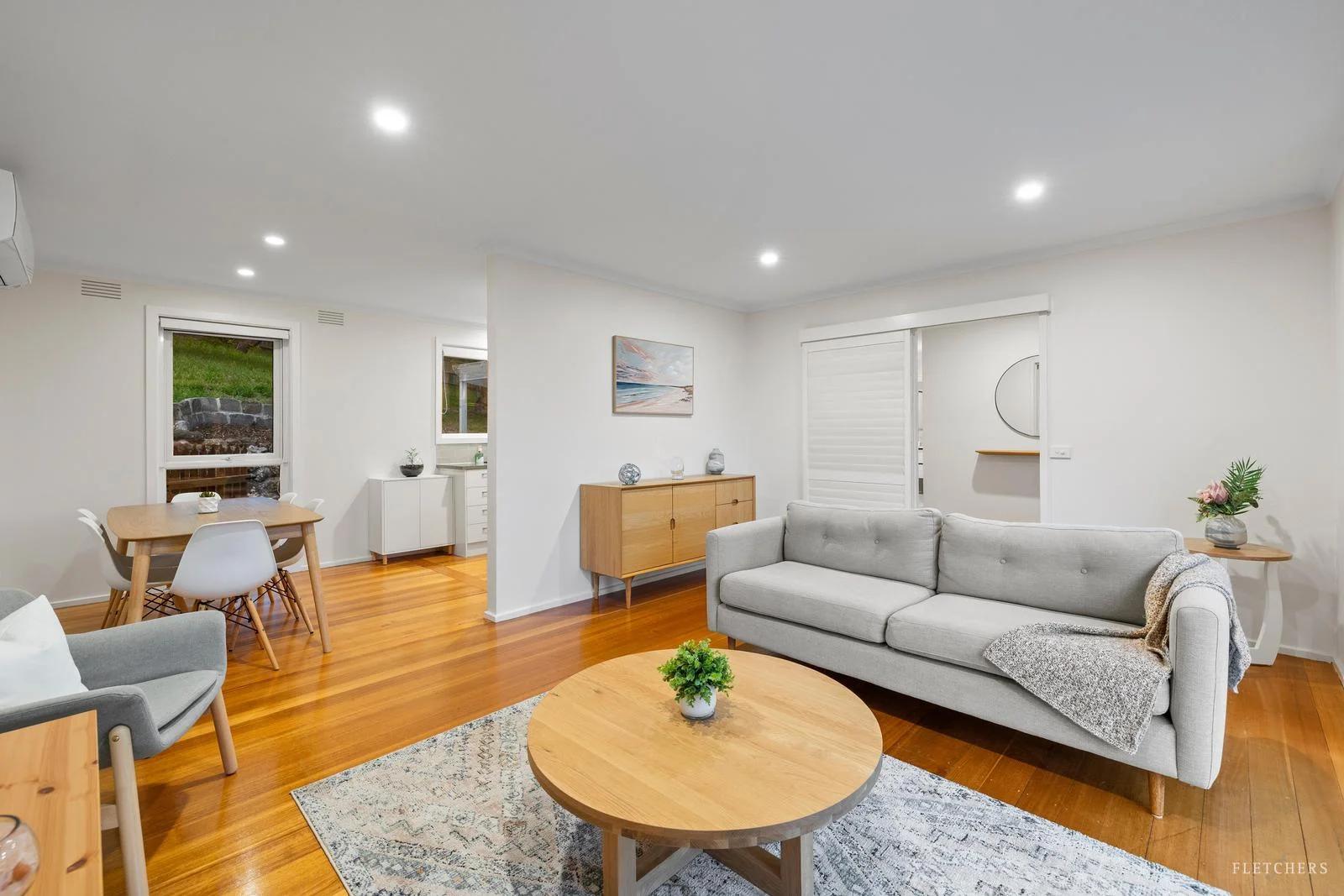 6 Parry Drive, Mooroolbark VIC 3138 photo 3
