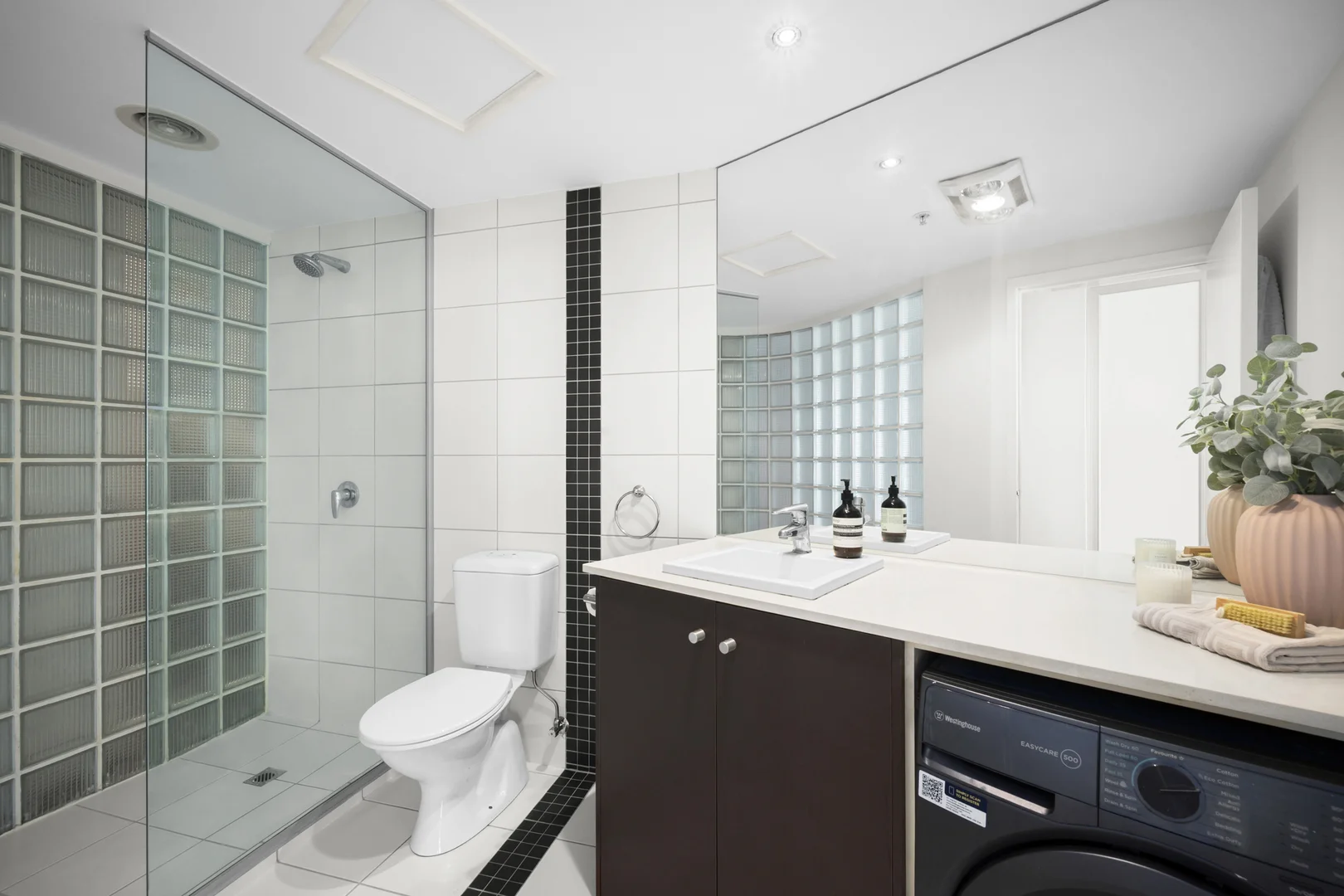 Additional image 7 of 605/83 Queens Road, Melbourne VIC 3004